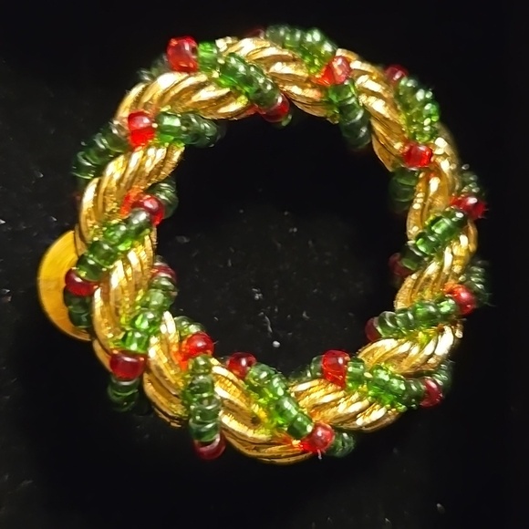 Bundle of Christmas Jewelry ~Earrings, Bracelet, and Brooch - Picture 3 of 8